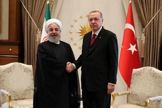 ايران وتركيا تؤكدان على تطوير التعاون في جميع المجالات