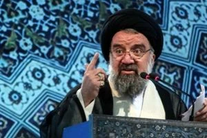 آية الله خاتمي: اميركا تسعى من خلال التفاوض لفرض مطالبها على الشعب الايراني