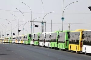 ايفاد 100 حافلة ايرانية الى العراق عبر منفذ شلمجة
