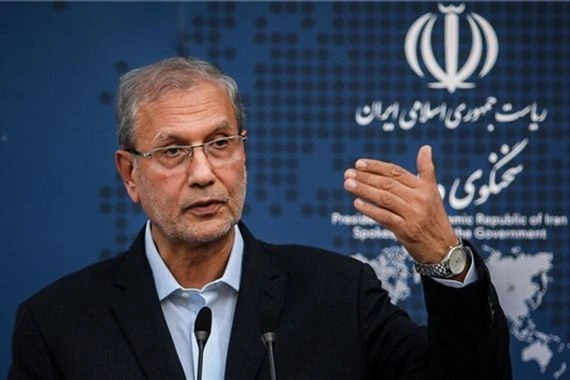 متحدث الحكومة الايرانية: الجهة المنفذة للهجوم على الناقلة ستتلقى الرد المناسب