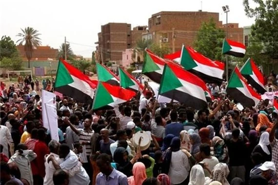 الحزب الشيوعي السوداني: الامارات والسعودية يتآمران على الثورة