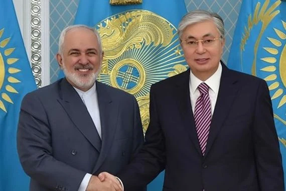 ظريف يتباحث مع الرئيس الكازاخي حول الارهاب الاقتصادي الاميركي