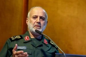 قائد عسكري ايراني: على اميركا أن تتحمل مسؤولية حماية جنودها في الخليج الفارسي ومضيق هرمز