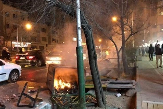 اعتقال 3 ضالعين بأعمال الشغب في وسط ايران