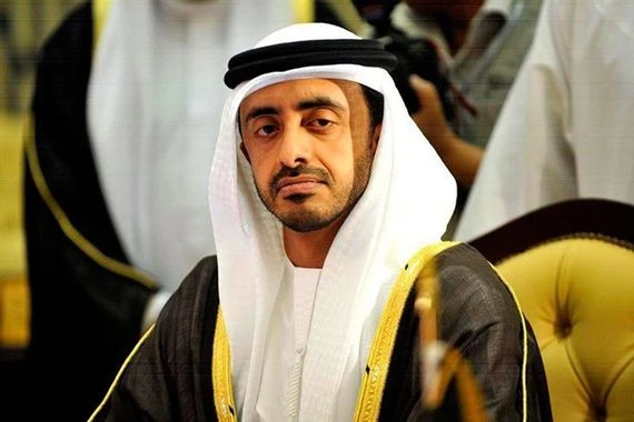 'العربية' تحذف تغريدة عن وزير خارجية الإمارات بشأن إيران!