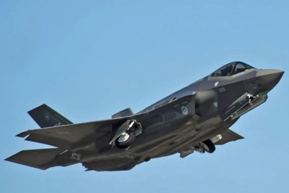 صحيفة عبرية: مقاتلة إف-35 إسرائيلية قصفت العراق