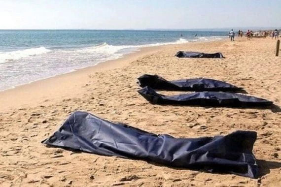 انتشال جثث إثر غرق قارب للمهاجرين قبالة سواحل المغرب