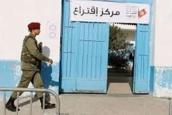 إطلاق نار عن طريق الخطأ في أحد مراكز الاقتراع التونسية!