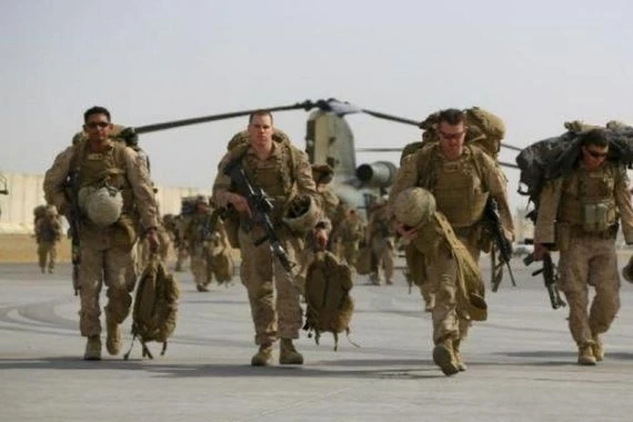 القوات الامريكية تلقت أوامر بمغادرة سوريا.. 150 جنديا يغادرون باتجاه العراق