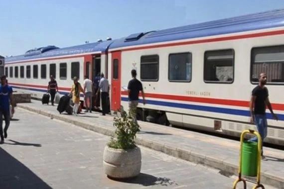 تخصيص 908 قطارات ايرانية لنقل زوار الاربعينية