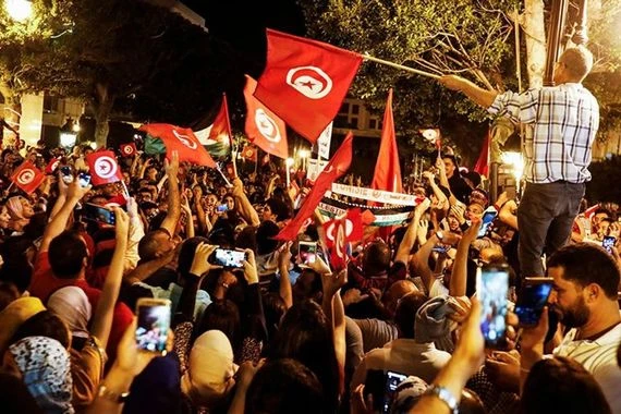 أزمة بين مصر وتونس بعد هتاف تونسيين ضد السيسي