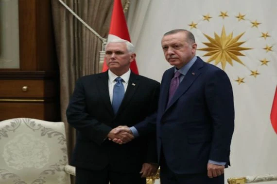 أردوغان يجتمع بنائب الرئيس الأميركي مايك بينس