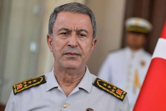 وزير الدفاع التركي يهدد الأكراد بهجوم جديد