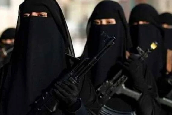 امريكا تنقل اكثر من 1500 من نساء داعش من الهول السوري للعراق