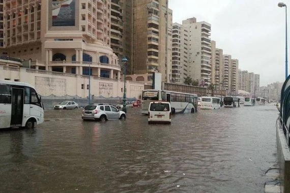 تعطيل الدراسة في بلد عربي بسبب الأحوال الجوية