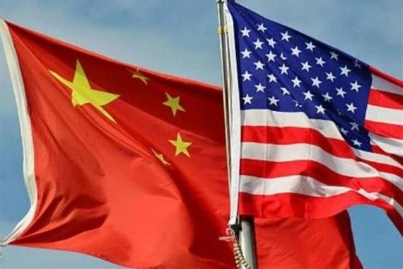 الصين تستدعي السفير الأمريكي في بكين