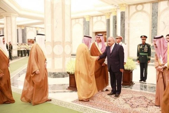 العراق والسعودية يناقشان إنشاء منطقة حرة للتبادل التجاري في النجف
