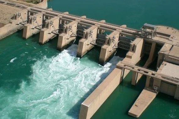الموقف المائي.. تمرير موجة مائية الى بحيرة الثرثار دون زيادة التصريف باتجاه بغداد