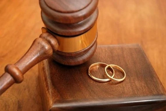 القضاء يناقش مع مختصين ارتفاع نسبة الطلاق وحضانة الأطفال