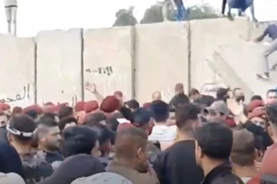 أمن الحشد "خط صد" لمنع الرافضين لنتائج الانتخابات من اقتحام الخضراء (فيديو)