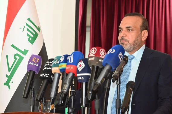 وزارة العمل تطلق منصة "مظلتي": رواتب حماية لزوجات السجناء والعازبات