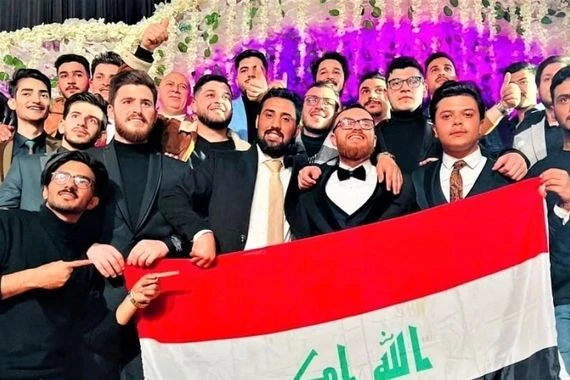 بعد كتابة منشور "أنا وحيد".. عراقي في مصر يُفاجأ بحضور عشرات العراقيين لزفافه
