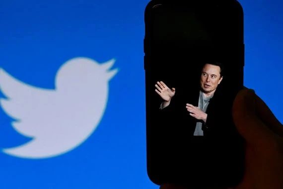 اليوم.. إزالة علامة التوثيق الزرقاء المجانية في "تويتر"