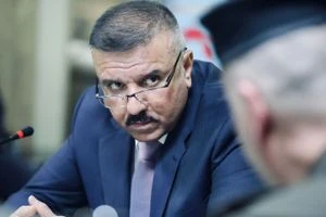 وزير الداخلية يأمر بتشكيل مجلس تحقيقي بحق أحد ضباط شرطة البصرة
