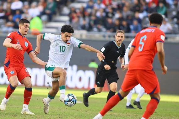 منتخب شباب العراق يحفظ ماء وجهه في التعادل مع انكلترا