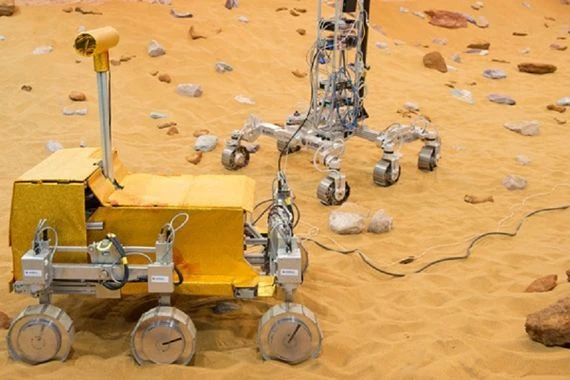 مسبار “إكزومارس” المريخي يصل مطار “بايكونور” الفضائي