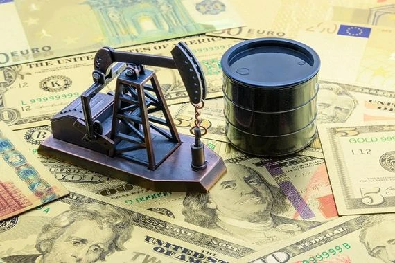 خبير يحدد 3 عوامل وراء ارتفاع أسعار النفط