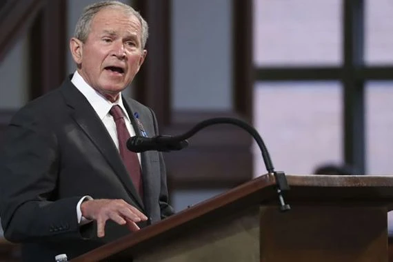 مقدم برامج امريكي شهير: هفوة بوش عن العراق اعتراف بارتكاب جرائم حرب