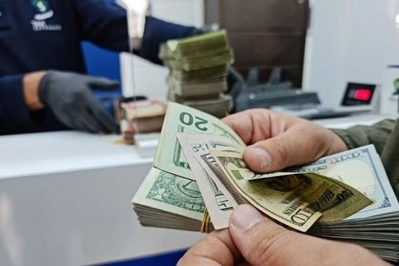 قلق عراقي مستمر من الدولار الهائج: عقوبات غير معلنة!