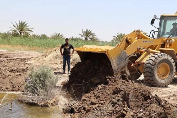 تلتهم 10% من مياه الأنهر.. انجاز المرحلة الثانية من خطة ردم "بحيرات ديالى"