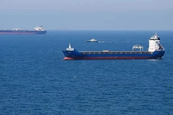 النفط الروسي يصل ميناء باكستان