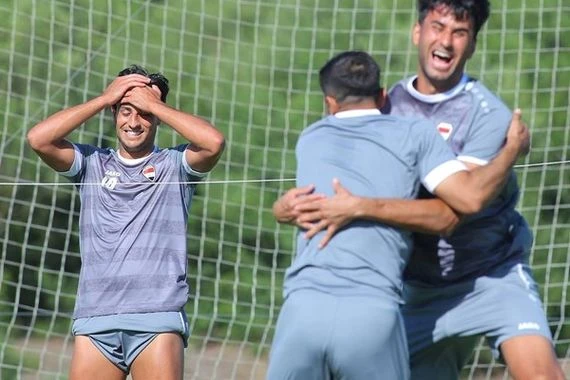 دولي سابق: العراق سيلعب بشكل دفاعي أمام كولومبيا