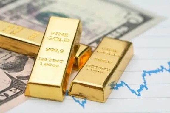 الذهب عند أدنى مستوى في أكثر من شهر