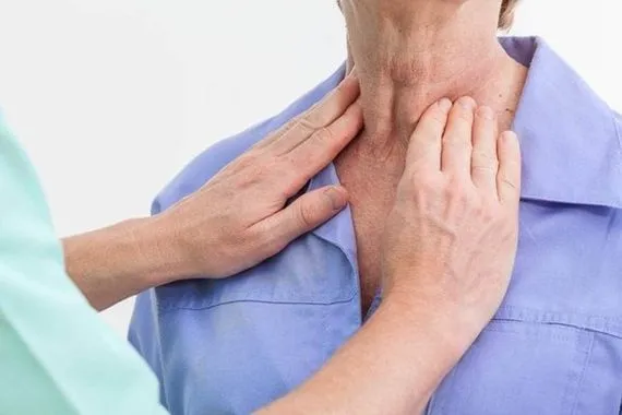ابرز اعراض مرض الغدة الدرقية وخلل المناعة