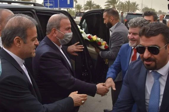بزيارة الى مكان في بغداد.. سفير ايران بالعراق يباشر عمله