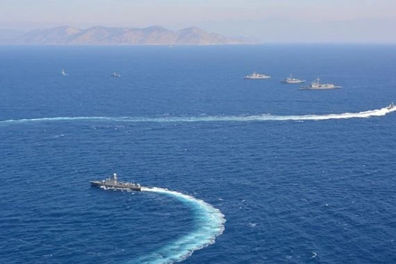 "بحر إيجة" يشعل الأجواء بين تركيا واليونان