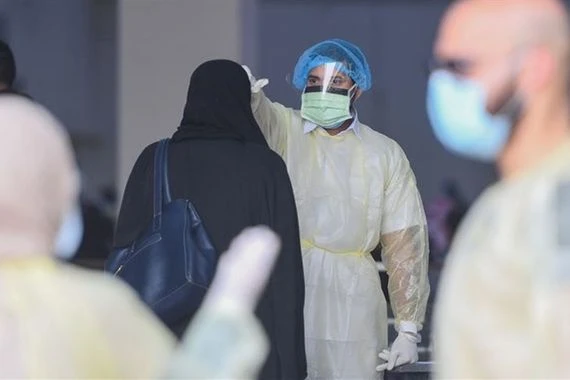 دولة عربية تسجل أول إصابة بمتحور أوميكرون - عاجل