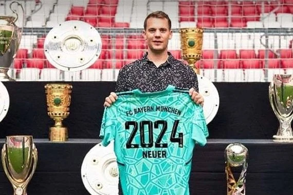 رسميا.. بايرن ميونخ يعلن تجديد عقد نوير