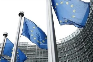 المفوضية الأوروبية تعلن اتخاذ إجراءات قانونية ضد بريطانيا
