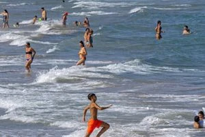 تقرير يكشف المخاطر من ارتفاع درجات الحرارة في البحر المتوسط