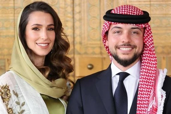 الأمير الأردني ينشر أول صورة له مع خطيبته