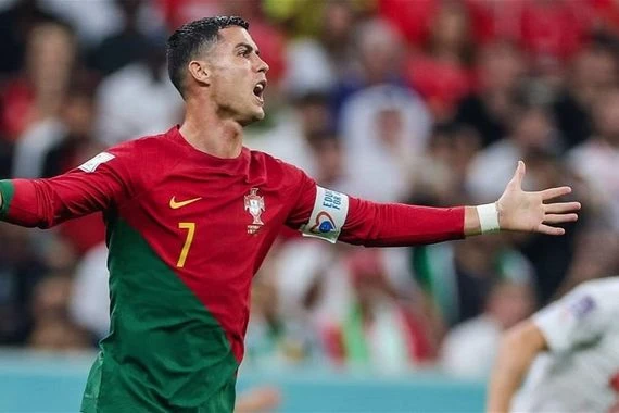 مدرب البرتغال يكشف موقف رونالدو من المشاركة امام المغرب