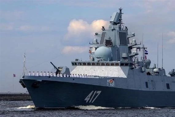 بوتين يتغزل بمقاتلة بحرية: ستحمي روسيا من التهديدات الخارجية