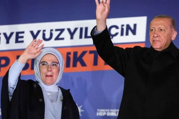 وثيقة رسمية تكشف ثروة الرئيس التركي: أردوغان وزوجته مدينان بـ 250 ألف دولار