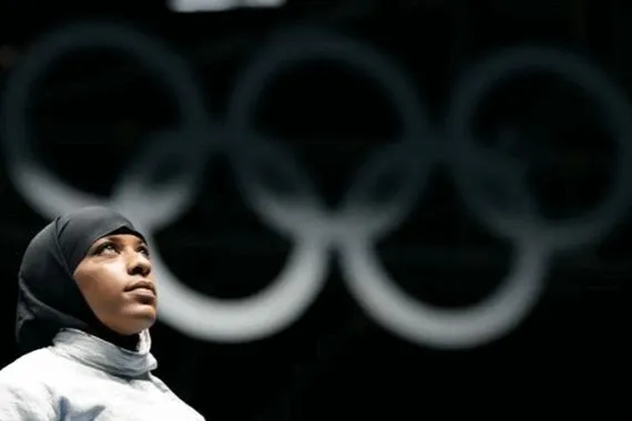 اللجنة الأولمبية الدولية تصعق فرنسا بقرار يخص الحجاب.. هذه التفاصيل