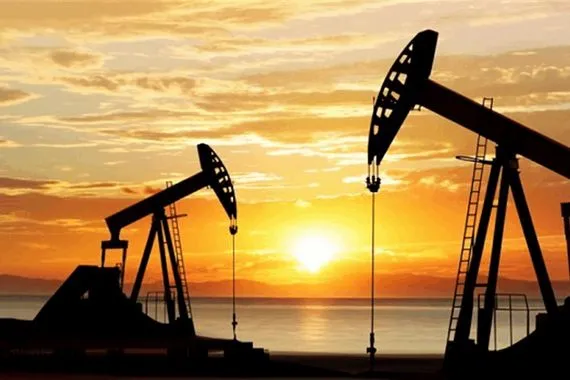 الطاقة الدولية: أسواق النفط في 2024 ستشهد فائضا طفيفا